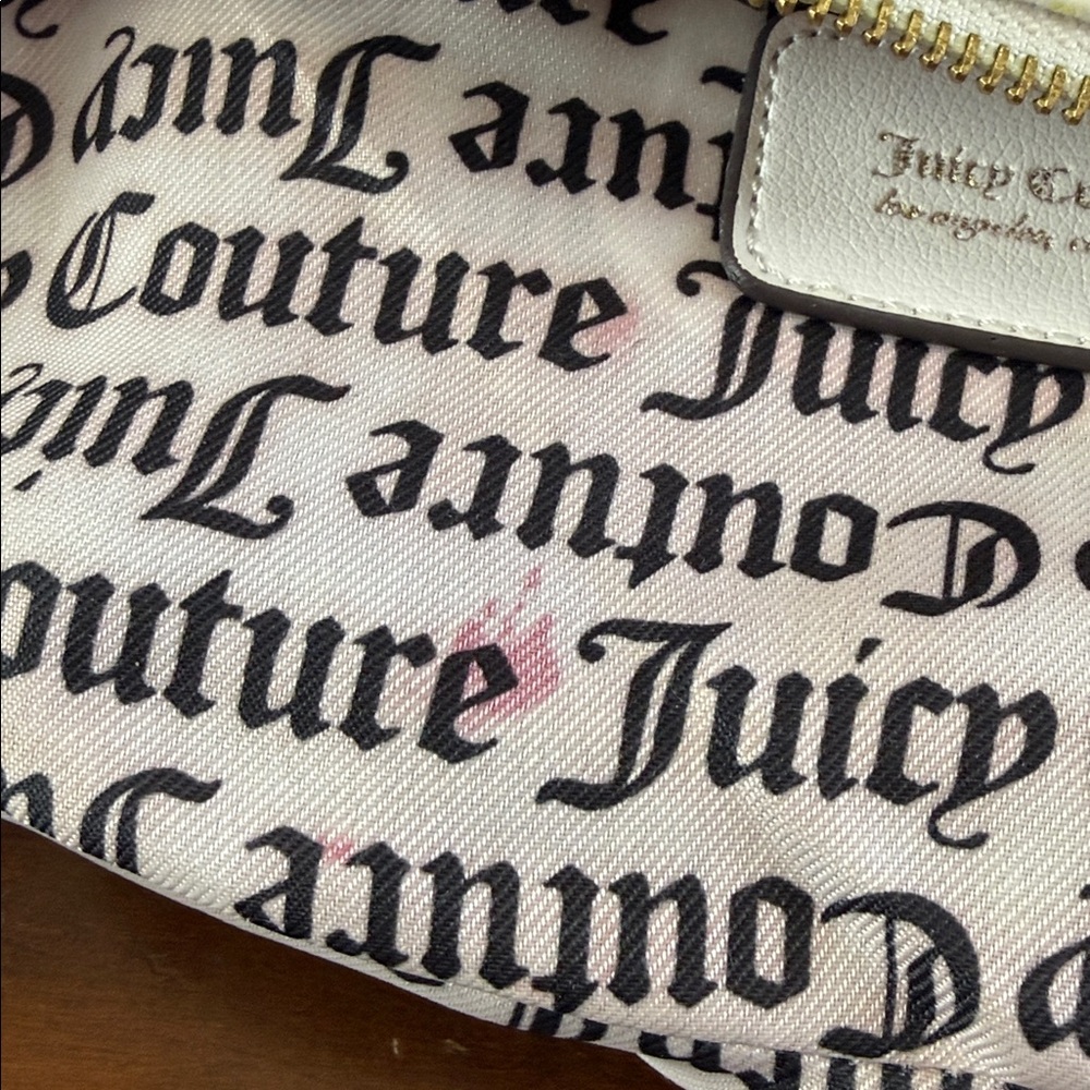 Juicy Couture White Rainbow Leather Crossbody Bag Adjustable Strap Gold Emblem - Picture 8 of 10